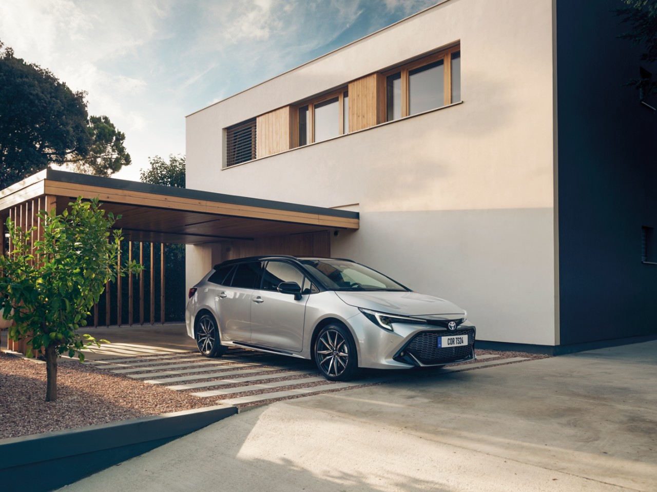 Uusi Toyota Corolla Touring Sports
