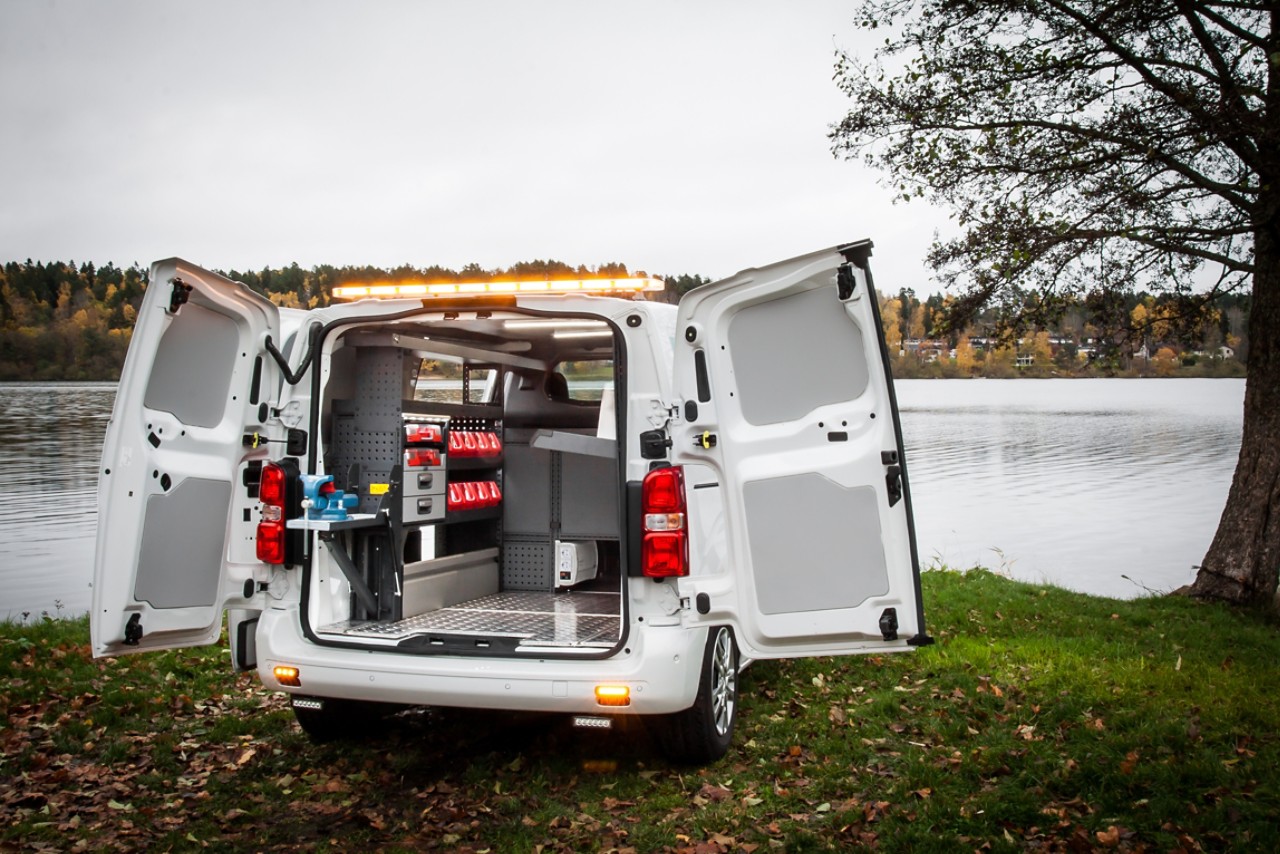 Modul-System Finlandin näppärä varusteluratkaisu Toyota Proaceen.