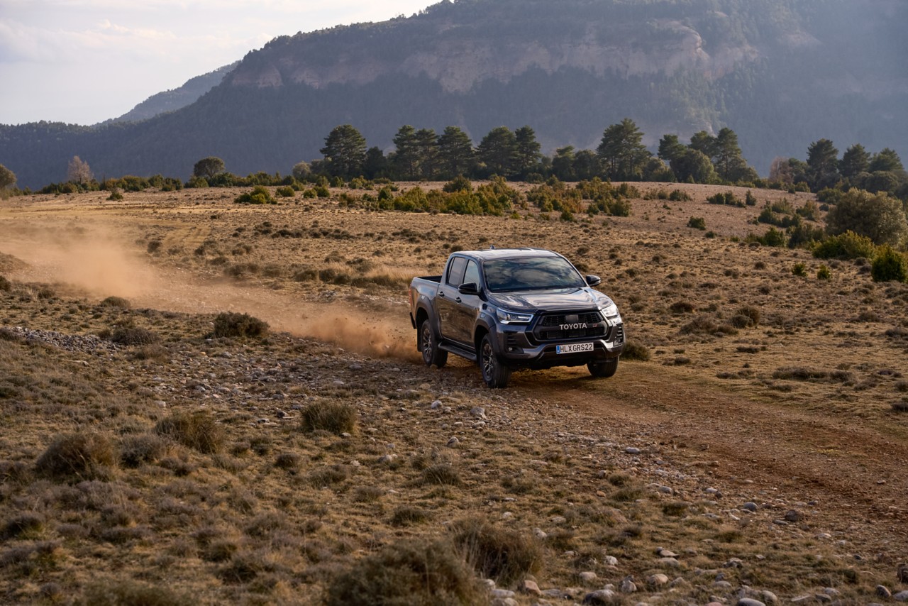 Hilux lava-auto