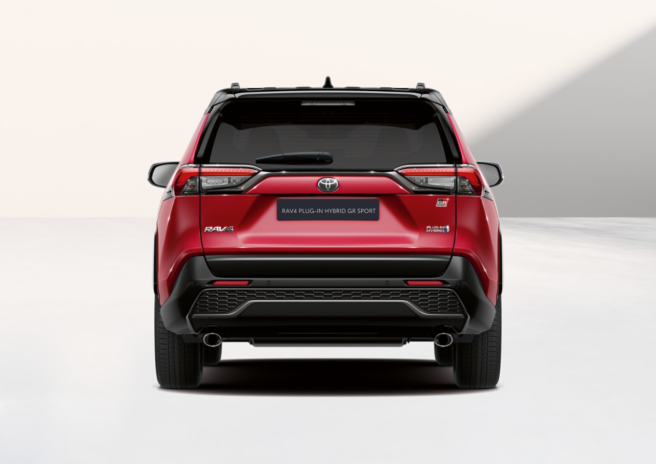 RAV4 Plug-in Hybrid GR SPORT takaosa