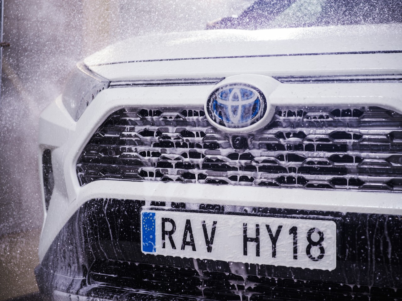 Käytä Recall tarkastustyökalua tai kirjaudu MyToyota portaaliin